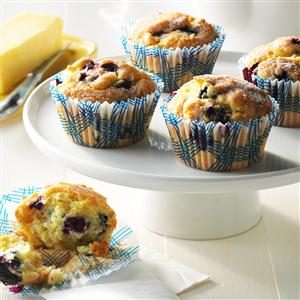 Aunt Betty's Blueberry Muffins