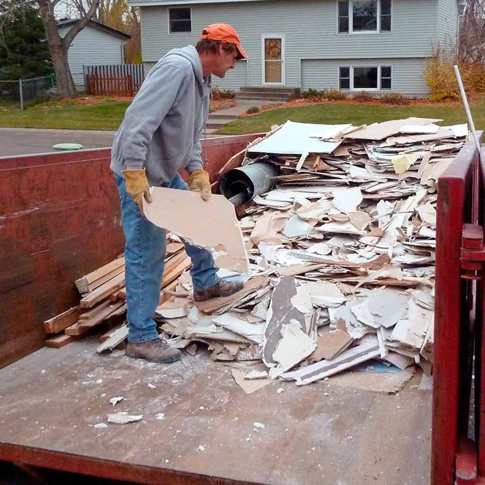 Packing a dumpster in an organized fashion