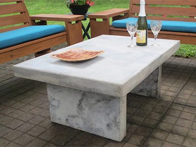 Build An Outdoor Table With Quikrete Countertop Mix Family Handyman - Concrete Patio Table Top Diy